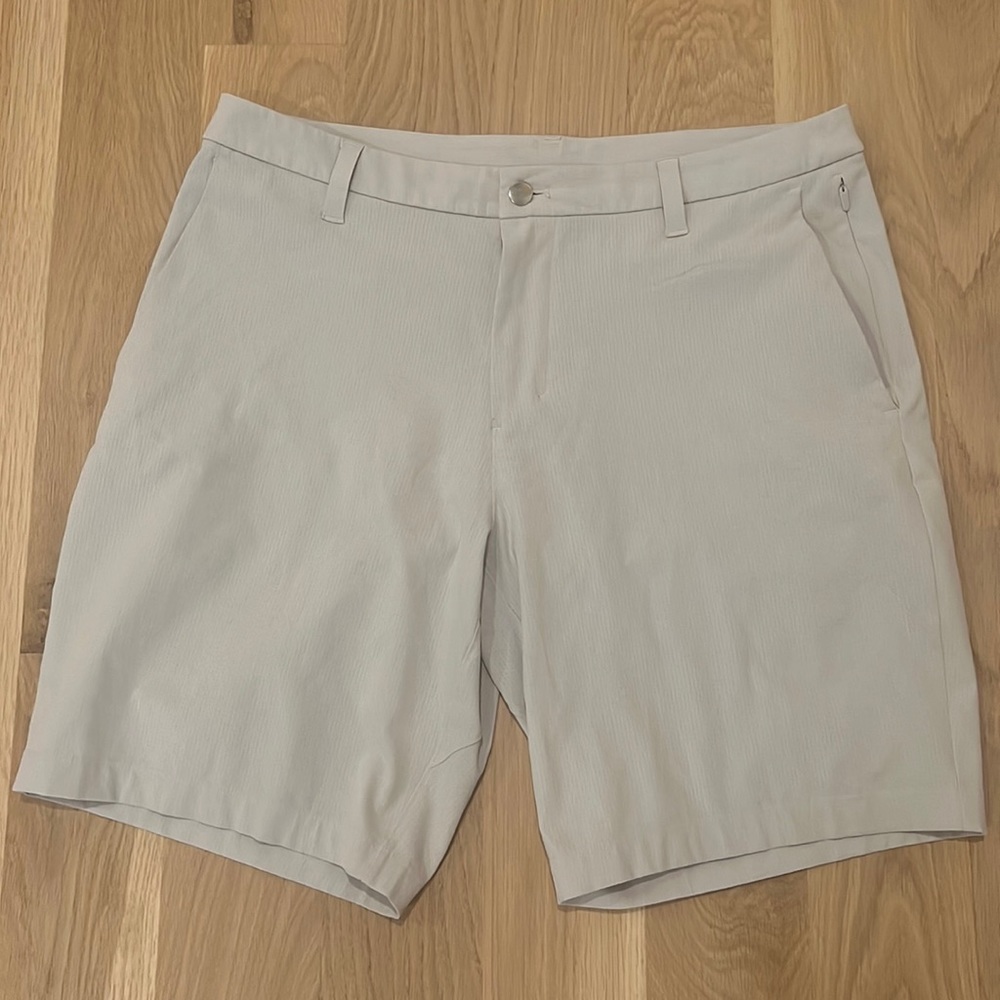 Like new Lululemon Mens Shorts . Size 34. Light gray .